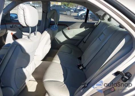 2001 Mercedes-Benz S 430 from USA, damaged, VIN WDBNG70J41A210047